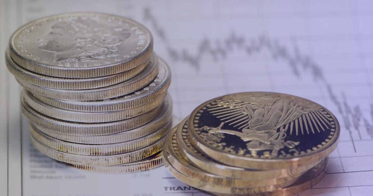 Silver vs Gold: Which is the Better Investment?